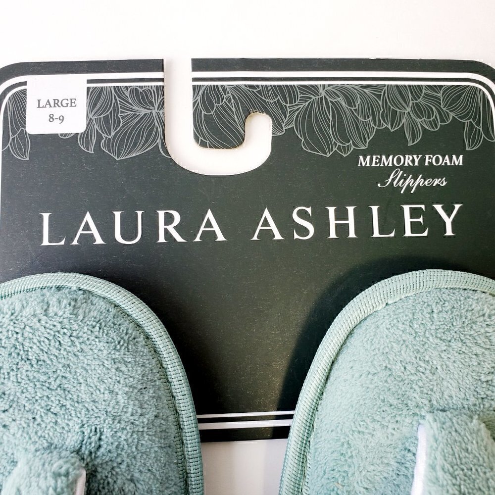 laura Ashley plush Memory Foam Slippers. NWT - Picture 4 of 4